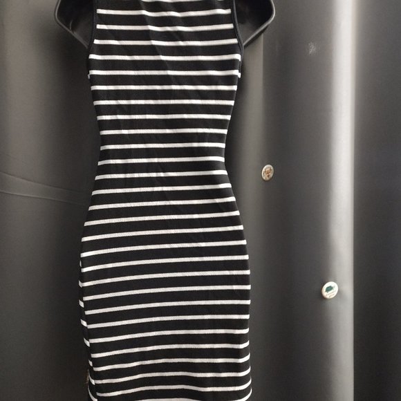 Summer of Dinner Dress LOVE Size S - Picture 5 of 8